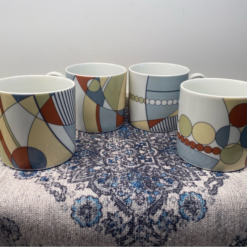 Set of 4 Vintage Frank Lloyd Wright MoMA Geometric coffee mugs 1998.